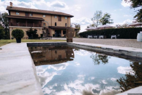 Гостиница Tenuta Montezeglio Country Family House  Инворио